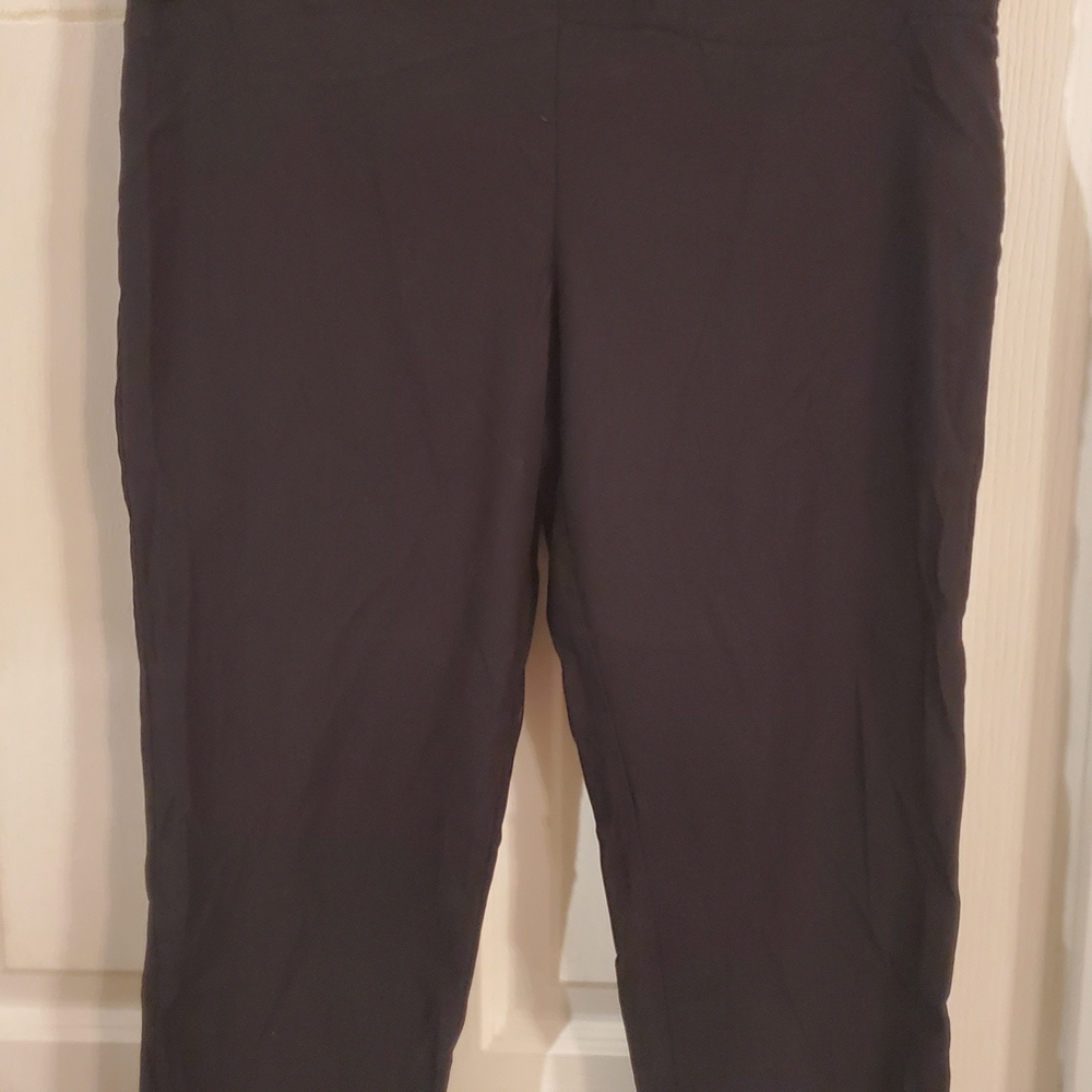 Cato Women's Black Cropped Pants